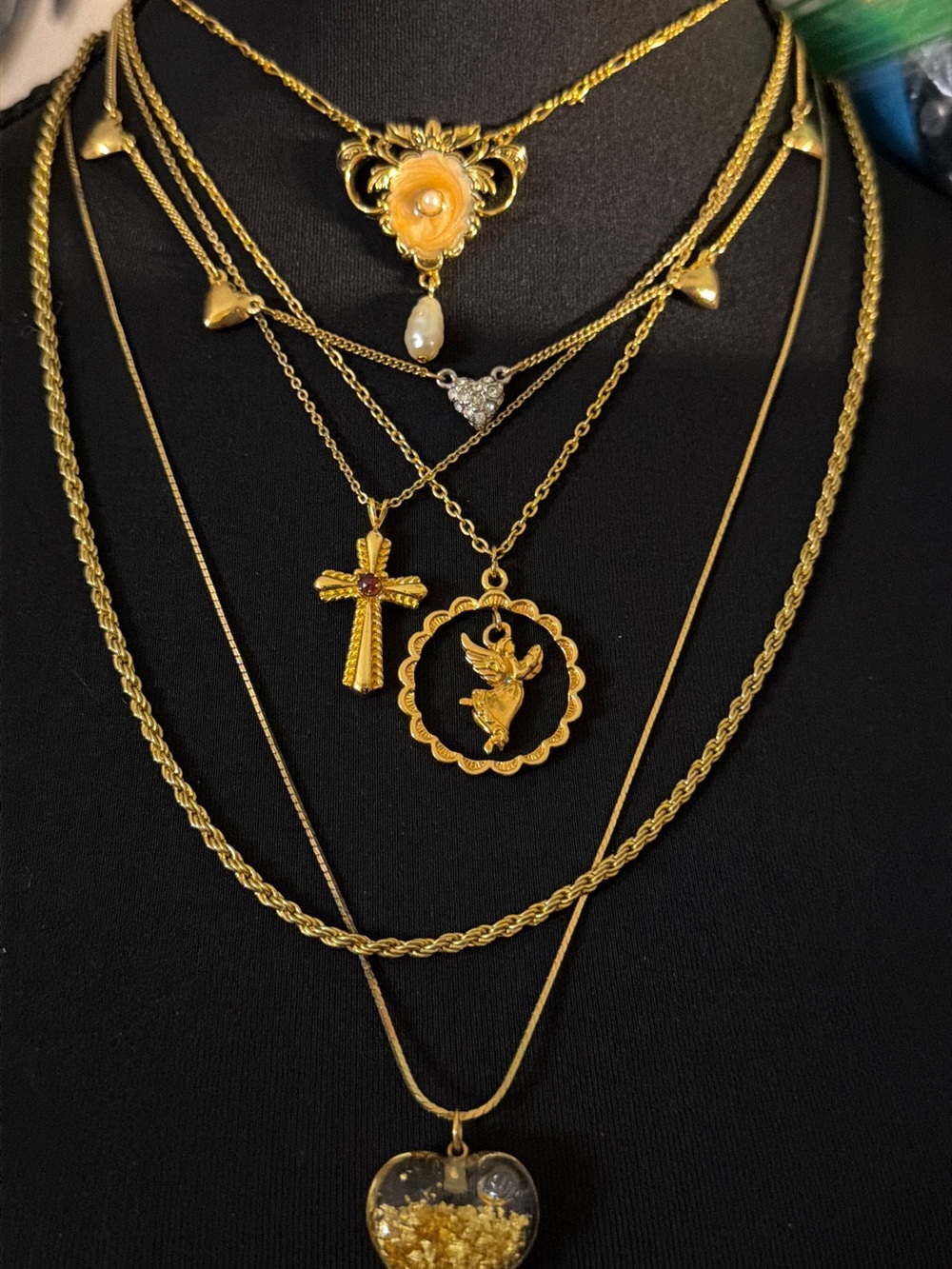 JEWELRY BUNDLE #9
Necklace Set 6 pcs